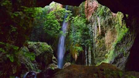 Nemouta waterfalls